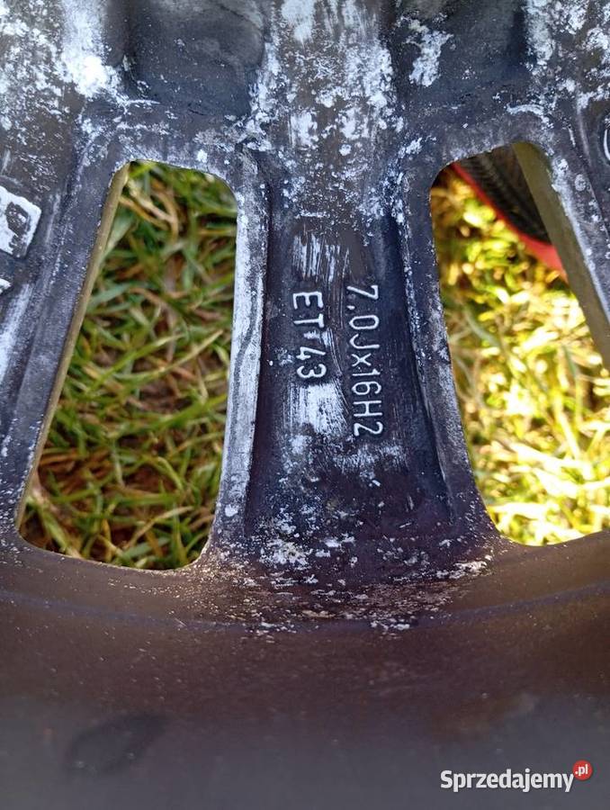 Sprzedam 2 komplety felg 16 5x112 Skruda