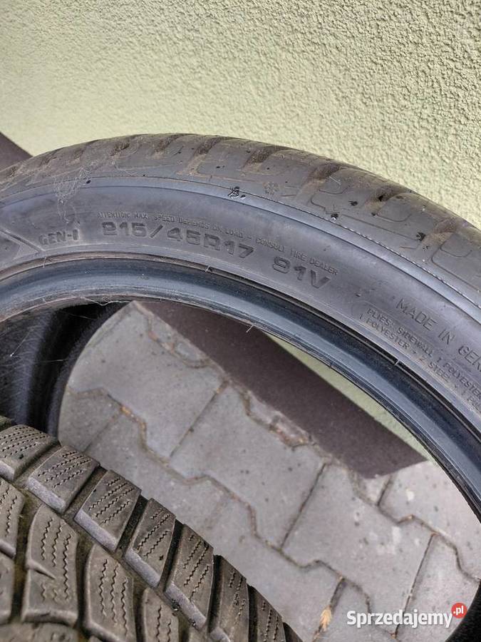Opony zimowe Goodyear Ultra Grip 215 45 17 Katowice sprzedam