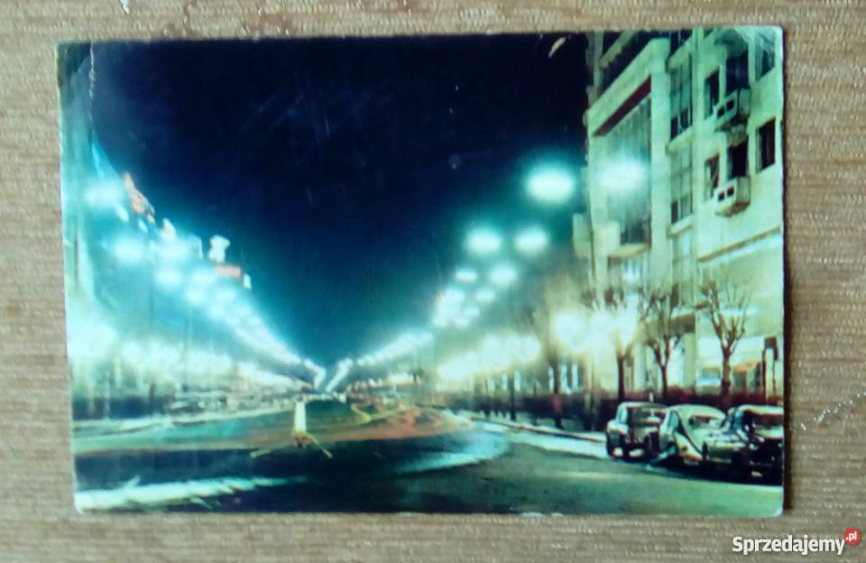 JEDNA Z ULIC BELGRADU MIASTA UJŚCIU SAWY DO Piszczac