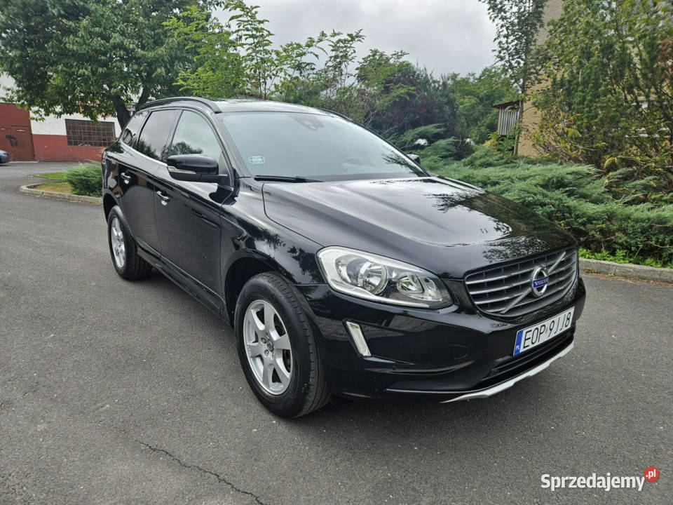 Volvo XC 60 20 diesel 5 cylindrów 100 Dealer Opoczno sprzedam