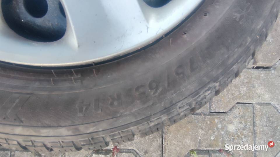 Koła Honda 1756514 komplet 4 sztuki z kołpakami nieuszkodzony Lubliniec sprzedam