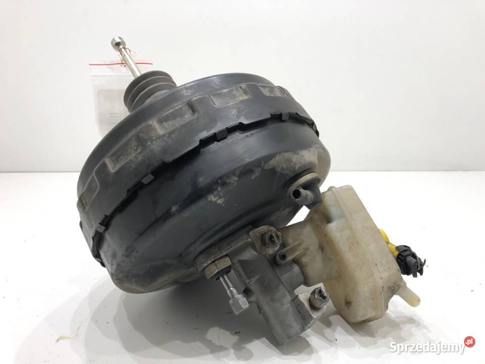 SERWO HAMULCOWE OPEL ZAFIRA C 13308771 Minivan osobowe