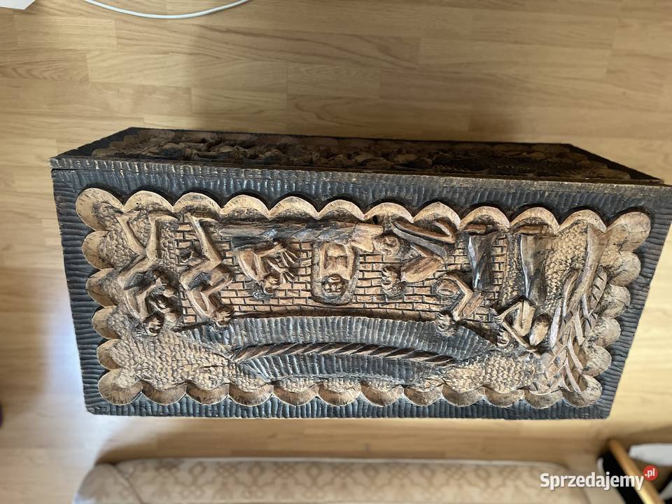 Kufer ręcznie rzeźbiony Wólka Piotrowska