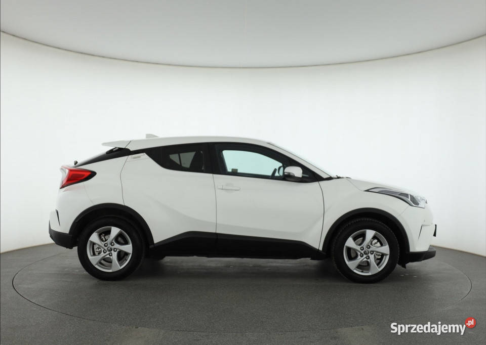 Toyota CHR 12 Turbo Rok produkcji 2018 Piaseczno sprzedam