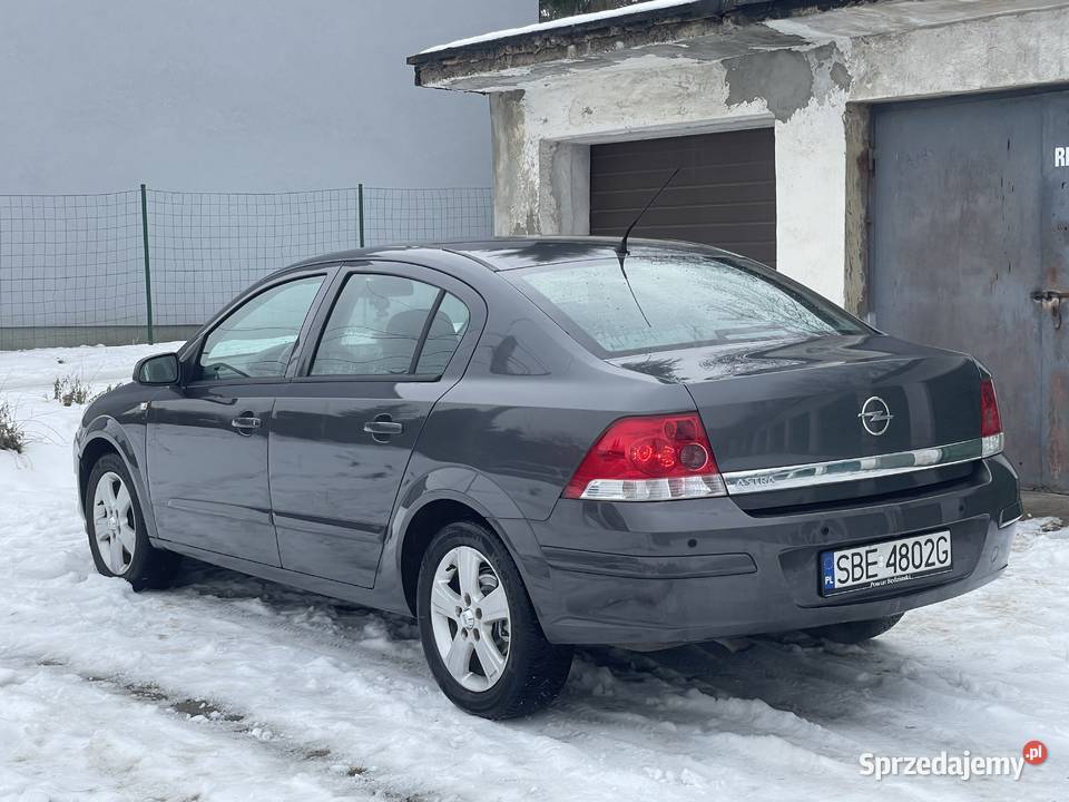 Opel ASTRA H Sedan Lift Benzyna 16 16V 116 2009 Będzin