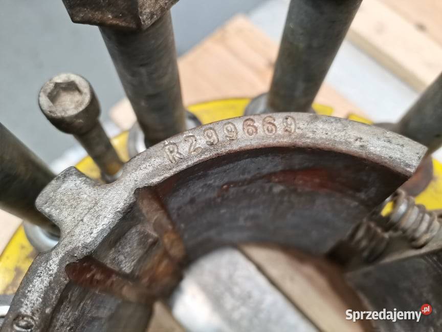 Klin koła tylnego John Deere 8345 R R299669 Wilkowo