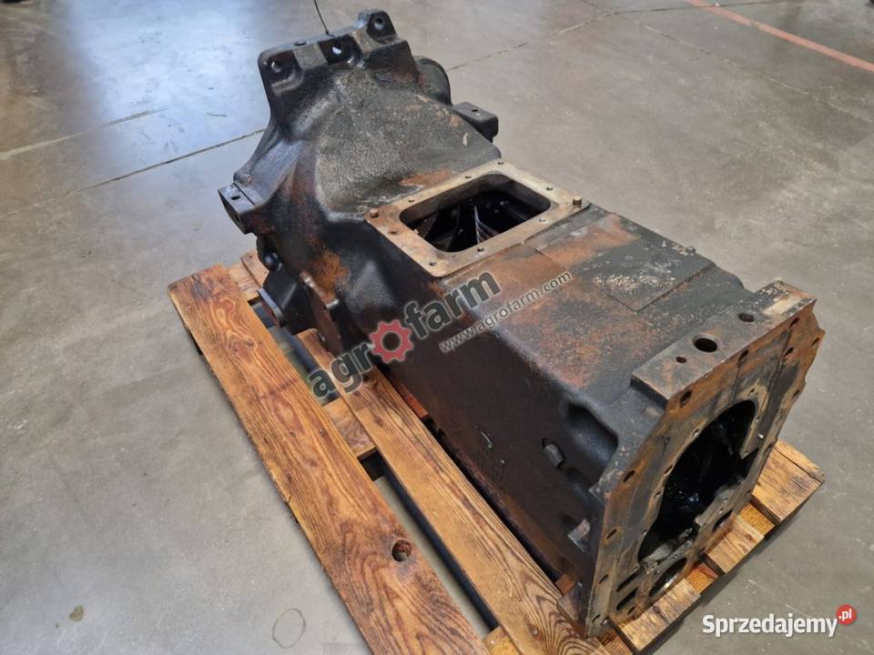 Obudowa skrzyni biegów Holland T6070 Puma 140 Byków
