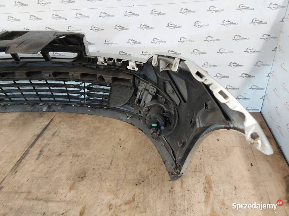 RENAULT MEGANE III 10r Zderzak przód przedni Kielce