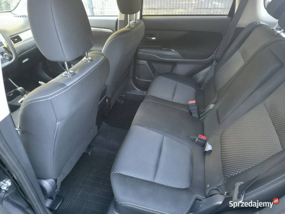 Mitsubishi Outlander 22 Diesel Serwisowany czarny