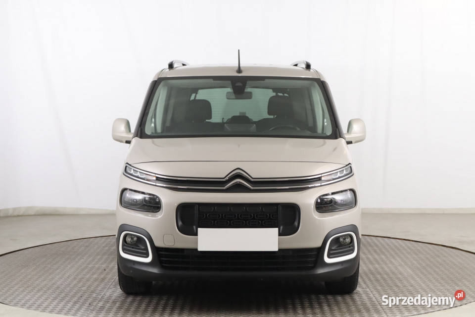 Citroen Berlingo 12 PureTech asystent pasa ruchu Zabrze