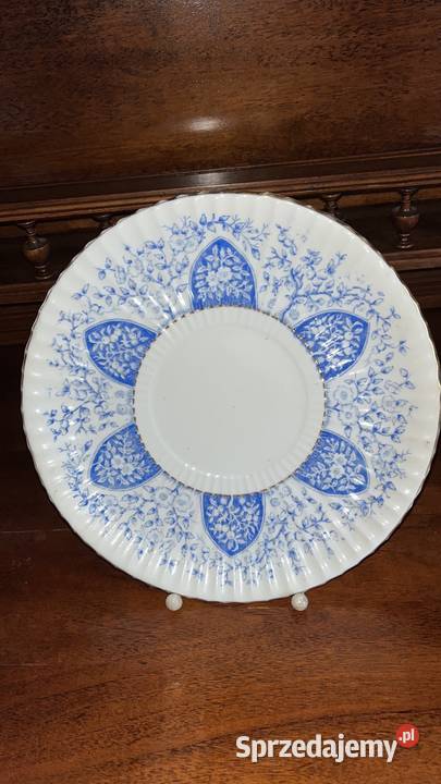 Patera biała porcelana niebieski dekor Bez syg