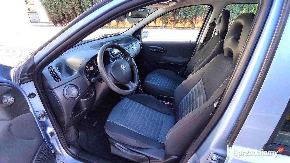 Fiat Punto 2 FL 2008r 12 8vGAZ Wspomaganie City Jasło