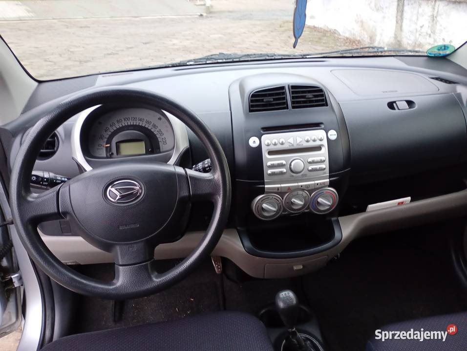 daihatsu sirion 2006 r poj siln 1000 nieuszkodzony Nysa