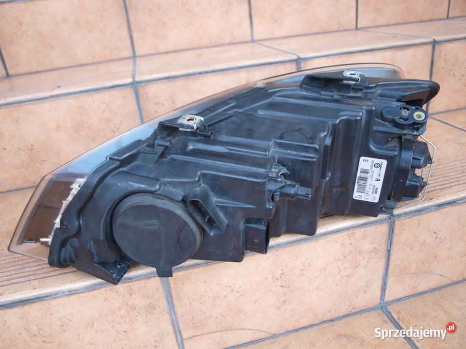 VW Polo lampa prawa przód 2009 2017r europa Części Kalisz sprzedam