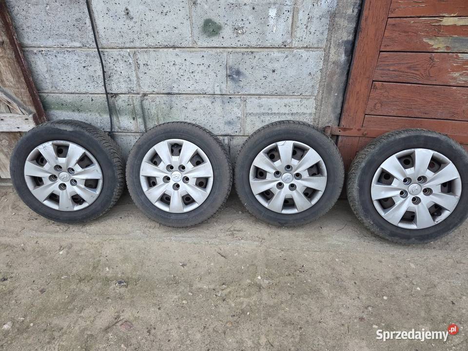 Opony całoroczne na felgach stalowych Hyundai podlaskie Ciechanowiec