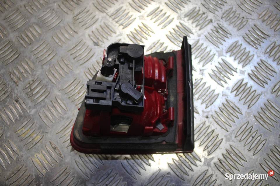 LAMPA KLAPY LEWY TYŁ CITROEN C5 III X7