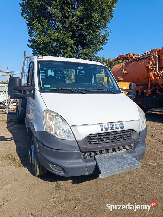Dane techniczne Iveco Daily 70C17 2013 wersja Nisko