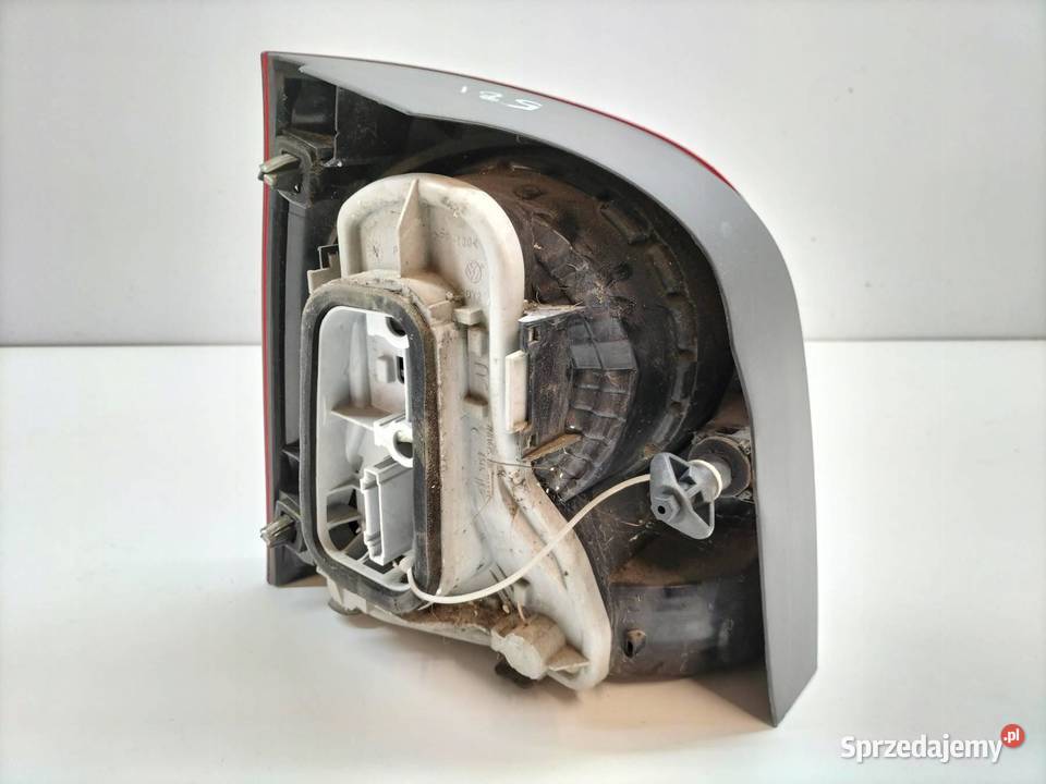 LAMPA TYŁ PRAWA 9N2 LIFT 6Q6945096T VW