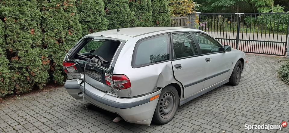 Volvo v 40 powypadkowe odpala Myszków Sprzedajemy.pl