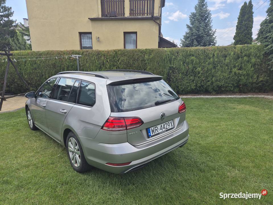 VW Golf VII Kombi Radom