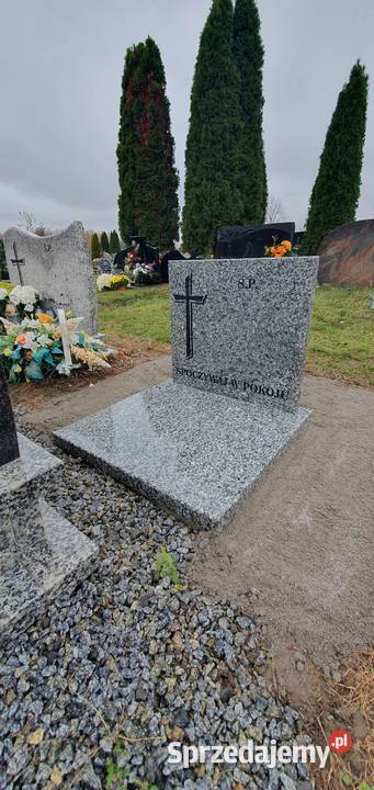 Mały pomnik urnowy granit strzegomski 2060 Świdnica
