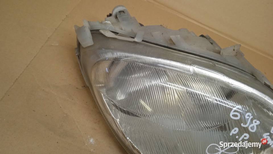 SMART FORTWO 450 LAMPA PRZÓD PRAWA EU osobowe wielkopolskie Zbierkowo