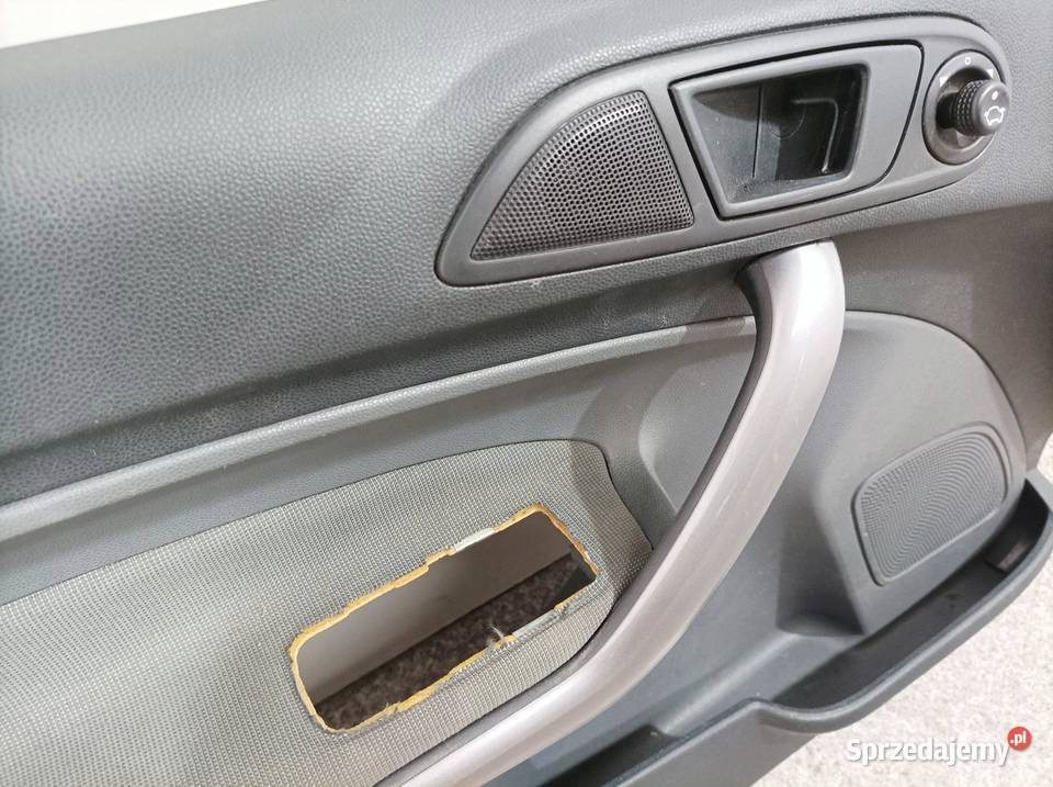 TAPICERKA BOCZEK LEWY PRZÓD KIEROWCY 3D Ford Rok produkcji 2009