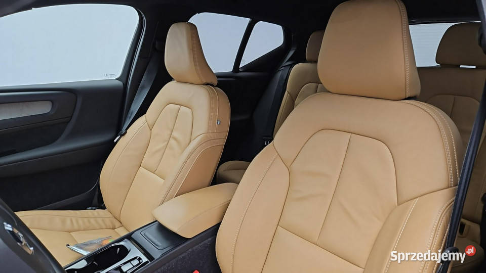 Volvo XC 40 B5 B AWD Inscription aut Z Polskiego Rok produkcji 2022 XC 40 Warszawa