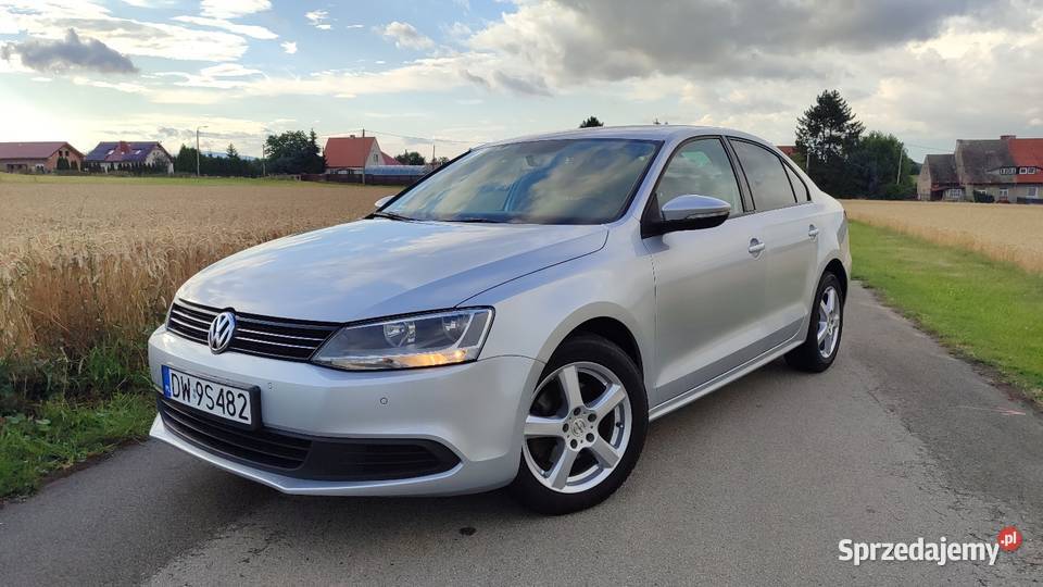 Piękna Srebrna VW Jetta 16 TDI 105 212 srebrny dolnośląskie Strzelin