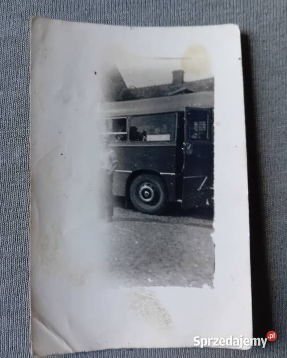 Stara fotografia autobus z otwartymi dzrzwiami Koźminek sprzedam