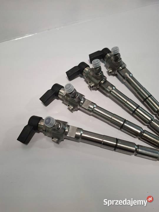 WTRYSKIWACZ VOLKSWAGEN OE 03L130277B 16 TDI Kartuzy