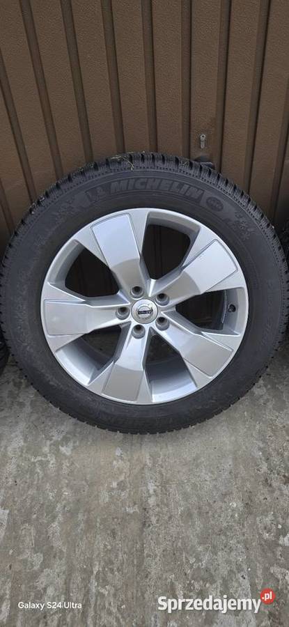 Felgi 18 23555R 18 Volvo XC 40 XC 60 V 90 CROSS Myszków