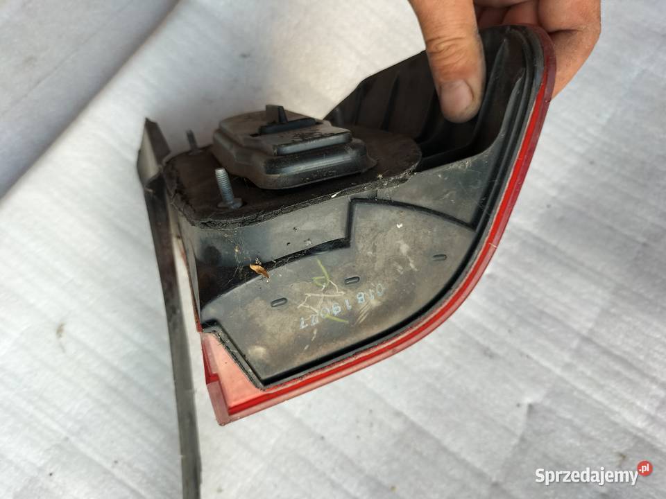 BMW E39 KOMBI LAMPA TYŁ TYLNA LEWA Kamień-Kolonia
