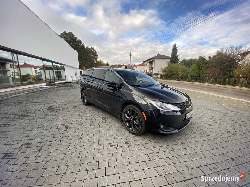 Chrysler Pacifica LIMITED S 2020 FULL 46 000 benzyna Tomaszów Lubelski