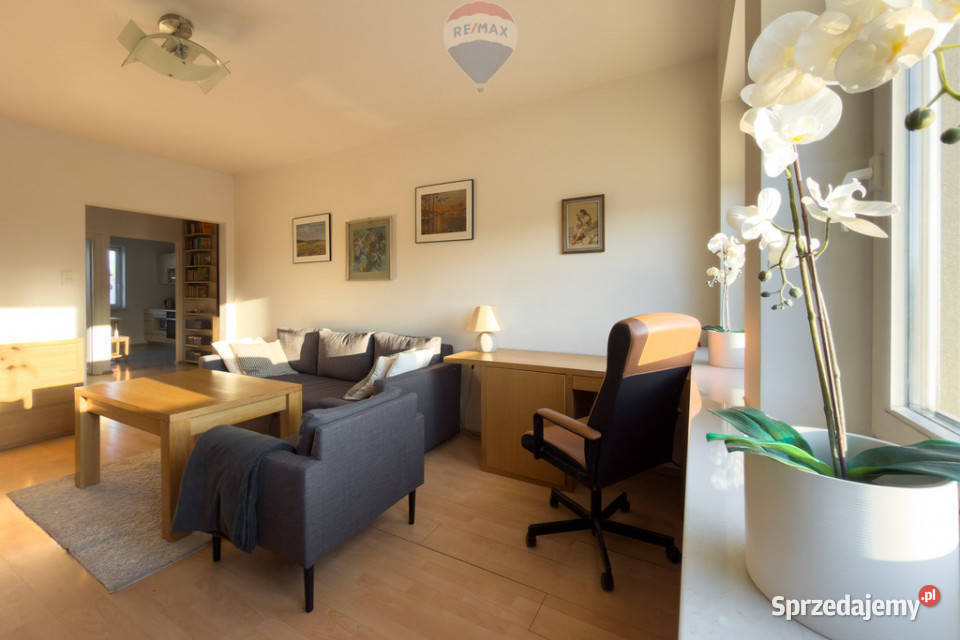 2 pok z balkonem stacji metra Ursynów