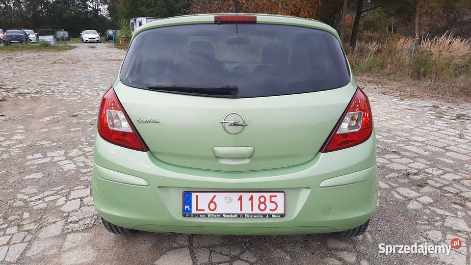 Opel Corsa 14 16V Benzyna Klima sprawna Zadbana zielony