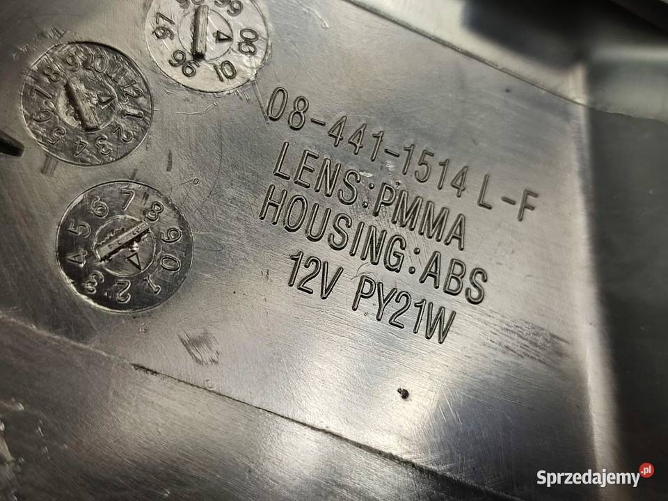 KIERUNKOWSKAZ LEWY PRZÓD AUDI A4 B5 8D2 19952000