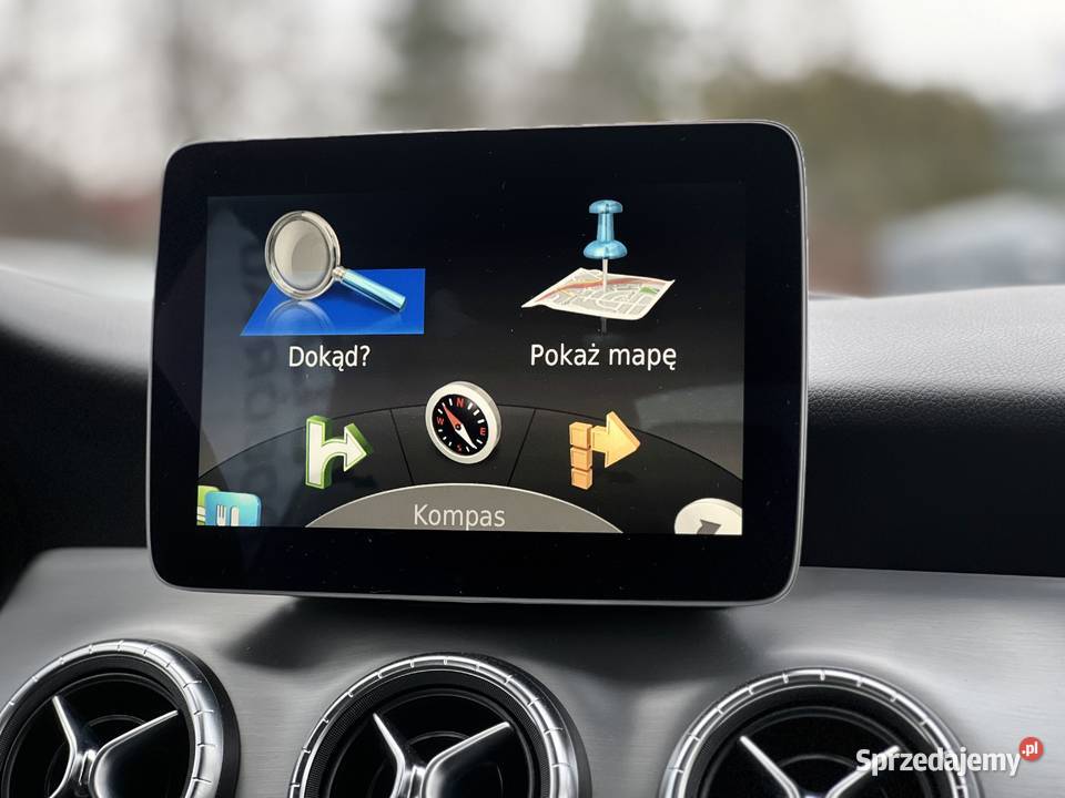 MercedesBenz CLA 180 2016