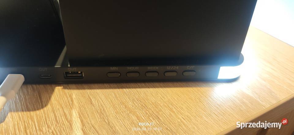 Stacja ładująca 7 w 1