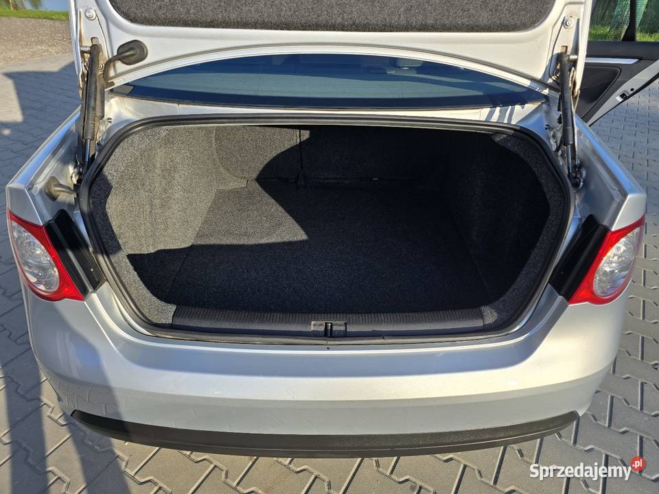 Volkswagen Jetta 16MPI 2008 154