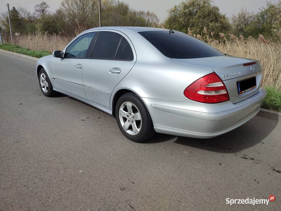 Mercedes E klasa W211 4Matic 30v6 Automat Sedan 4/5 Klasa E Wieluń