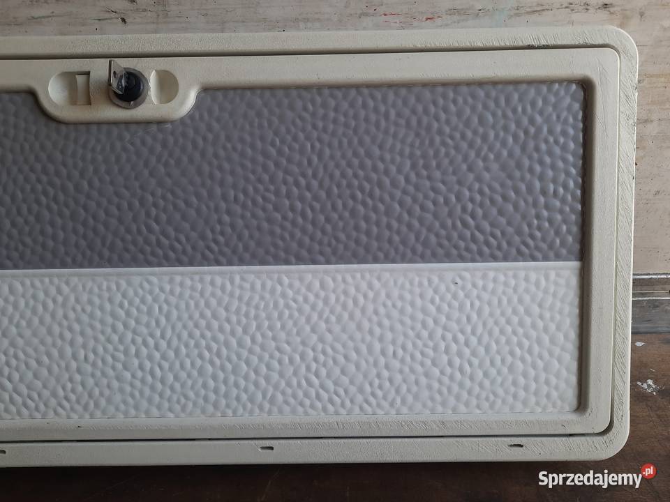 Drzwiczki serwisowe do przyczepy kempingowej sprzedam