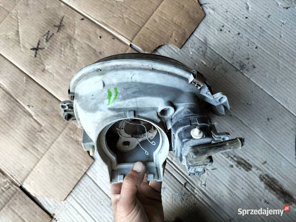 TWINGO LAMPA PRZÓD PRZEDNIA PRAWA Kamień-Kolonia