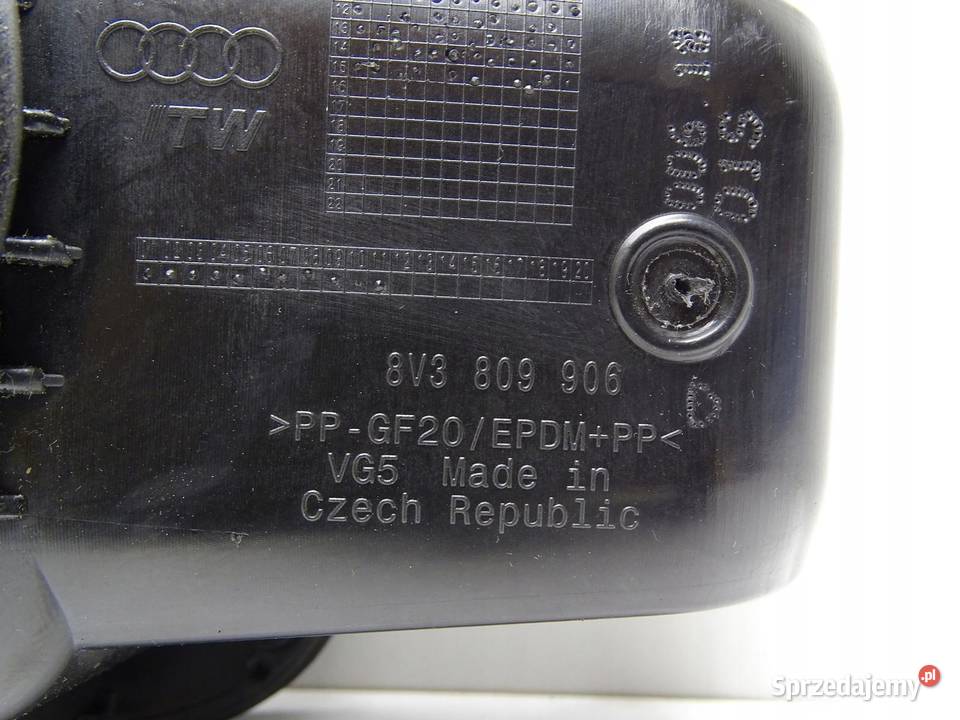 KLAPKA WLEWU PALIWA KOREK AUDI A3 8V 3D LZ7G osobowe małopolskie