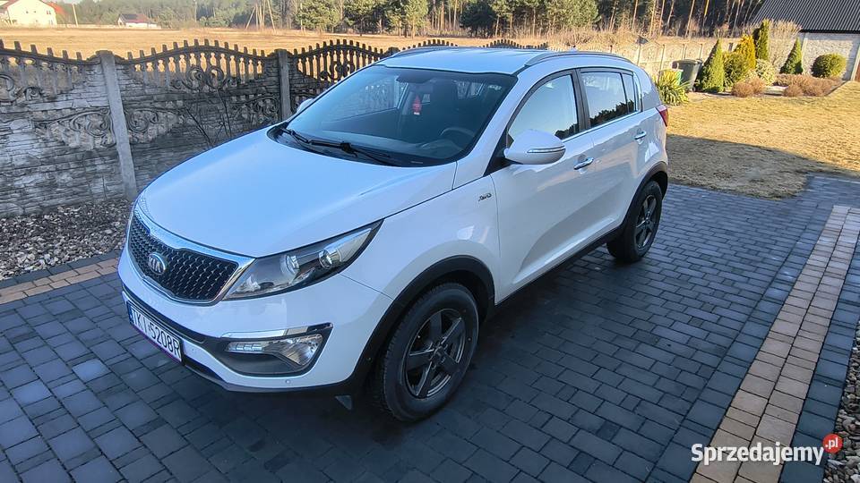 Kia SPORTAGE 20 CRDi BOGATA WERSJA WYPOSAŻENIA garażowany świętokrzyskie Kielce sprzedam