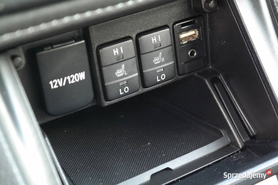Toyota Auris 16 kombi benzyna Salon polska
