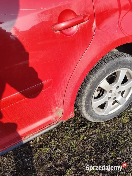 Volkswagen Touran 16 MPI 2005 r Tarnów