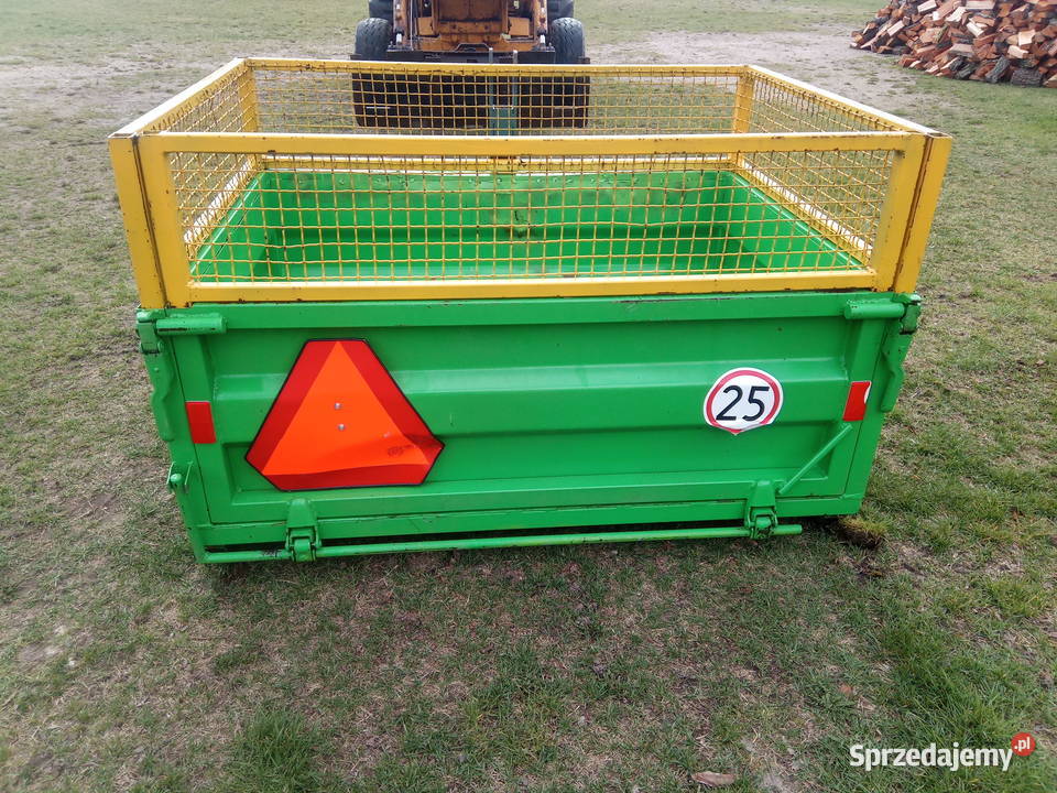 Skrzynia do ciągnika na podnośnik TUZ ładowność Suchożebry sprzedam