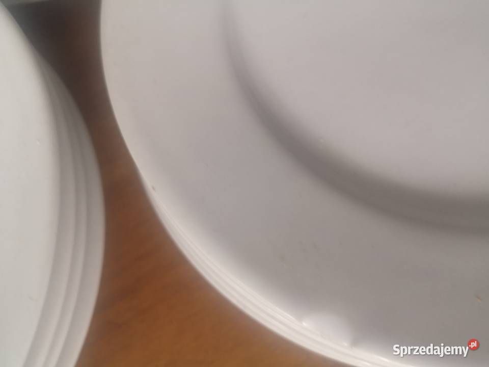 Talerze deserowe z PRL u 12 sztuk Porcelana i szkło Jelenia Góra