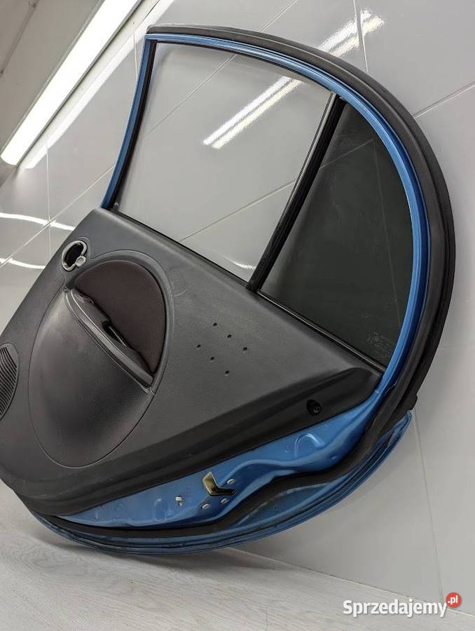 DRZWI PRAWY TYŁ TYLNE D22 AQUAMARINE MITSUBISHI Drzwi Białystok